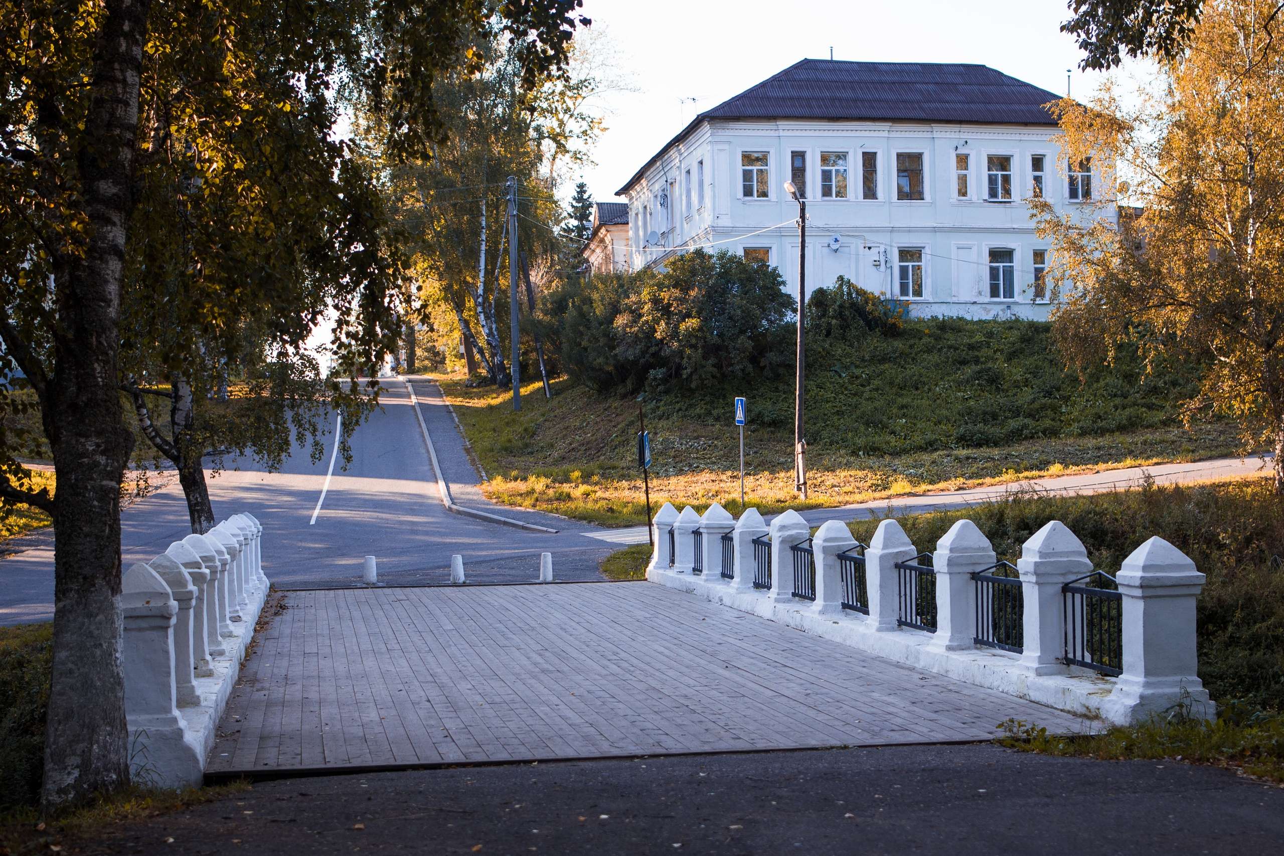 Леонтьевский мостик — точка маршрута «Левый берег»