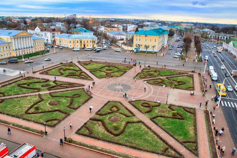 Сусанинская площадь — точка маршрута «Годуновы, Романовы и Сусанин»