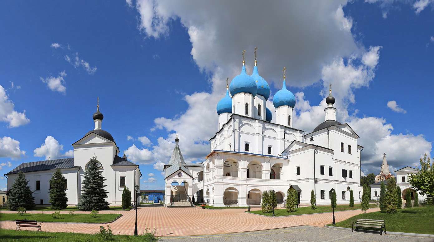 Высоцкий Зачатьевский мужской монастырь — точка маршрута «Прогулка по Серпухову»